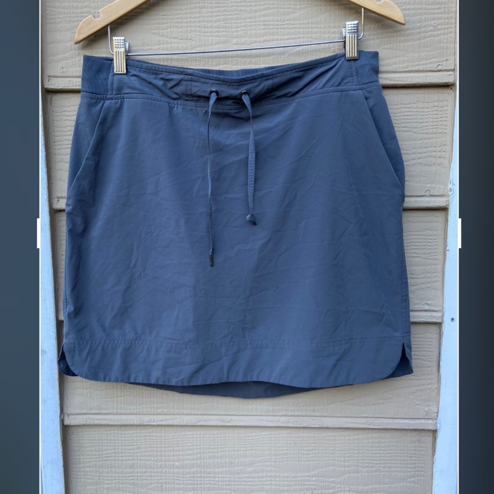 Athleta Midtown Skort Drawstring Waist - image 3